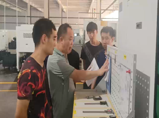 插入图片